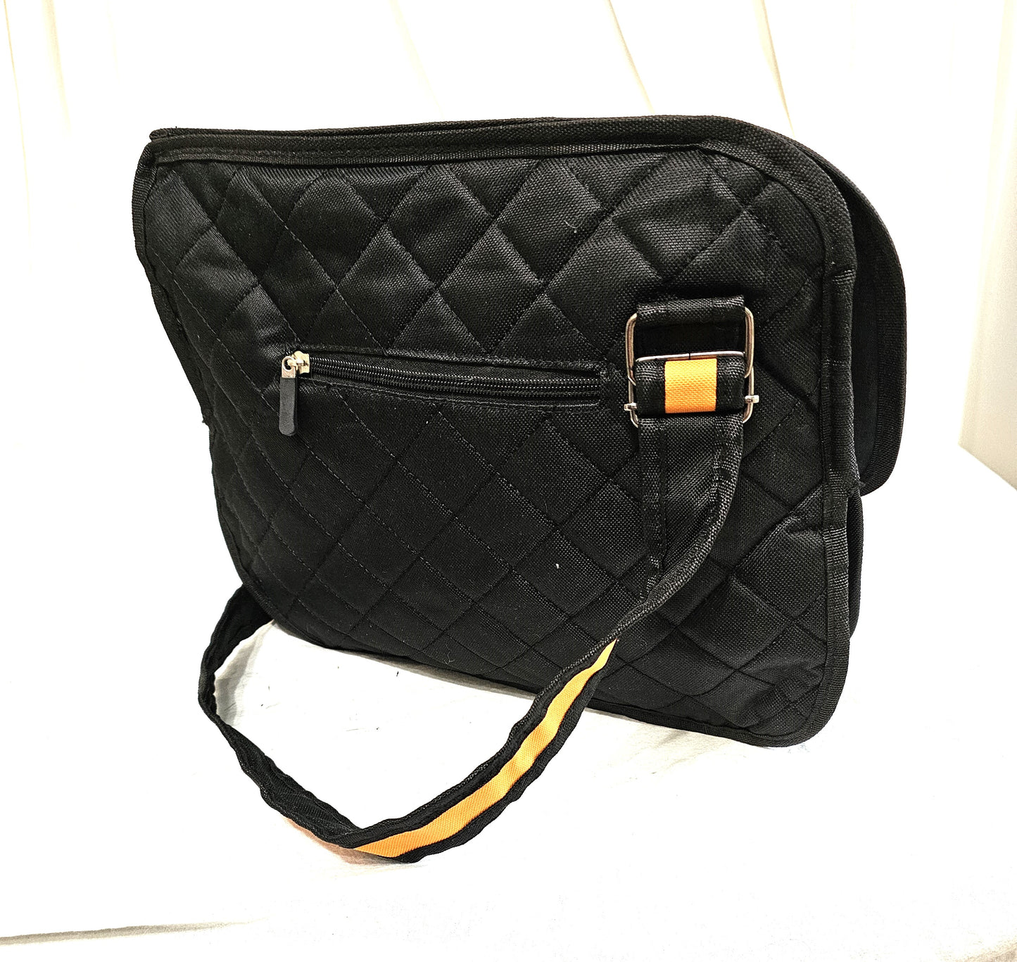 3-D Effect Shoulder Bag