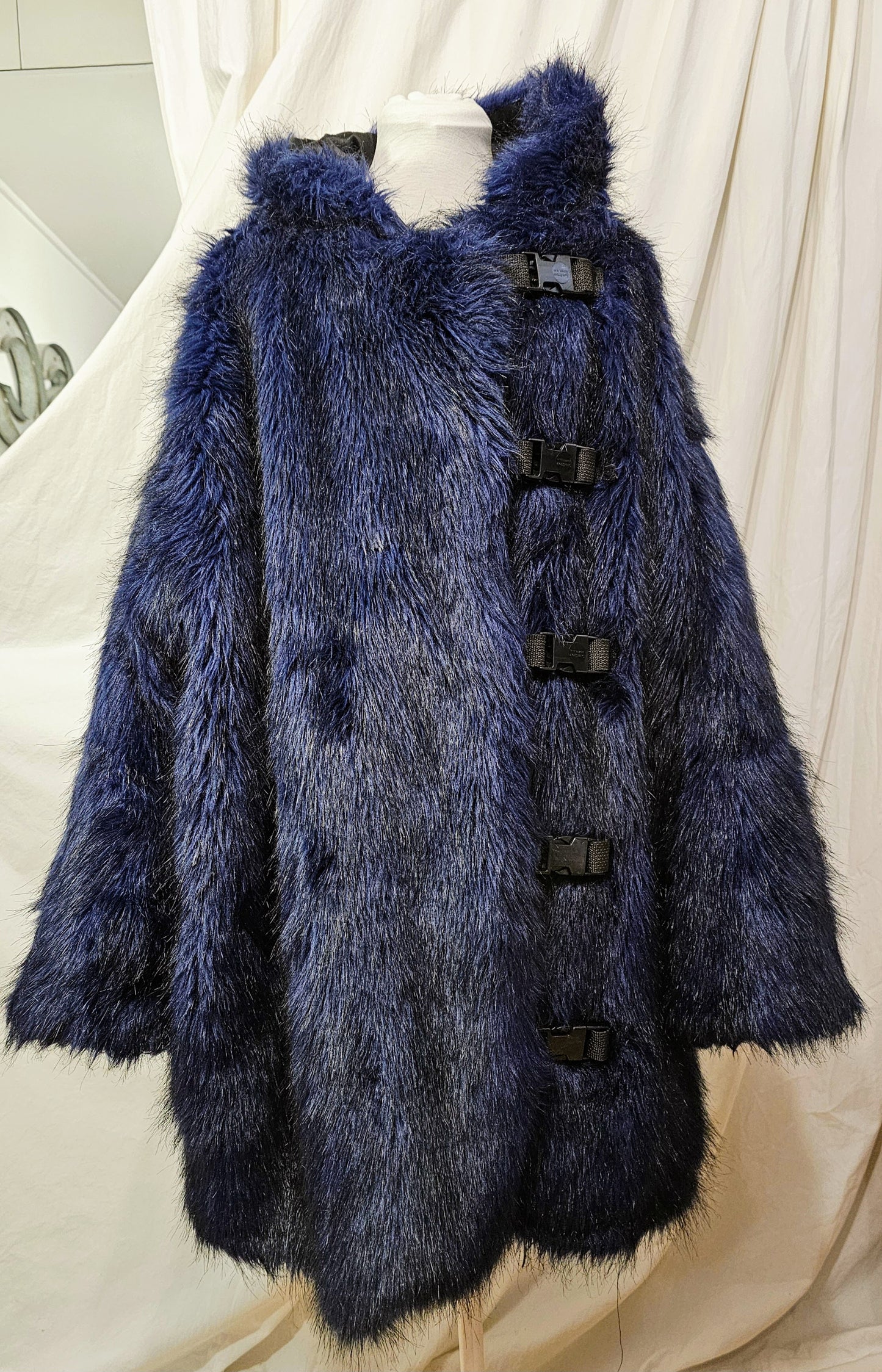 faux fur show sample coat