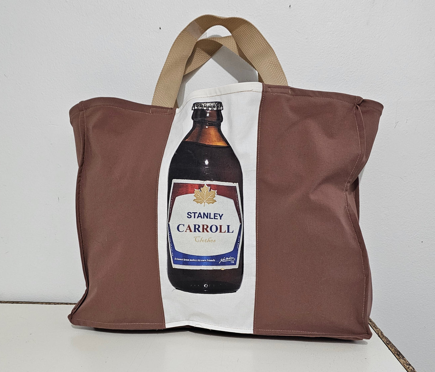 SC stubby beer bottle shopper