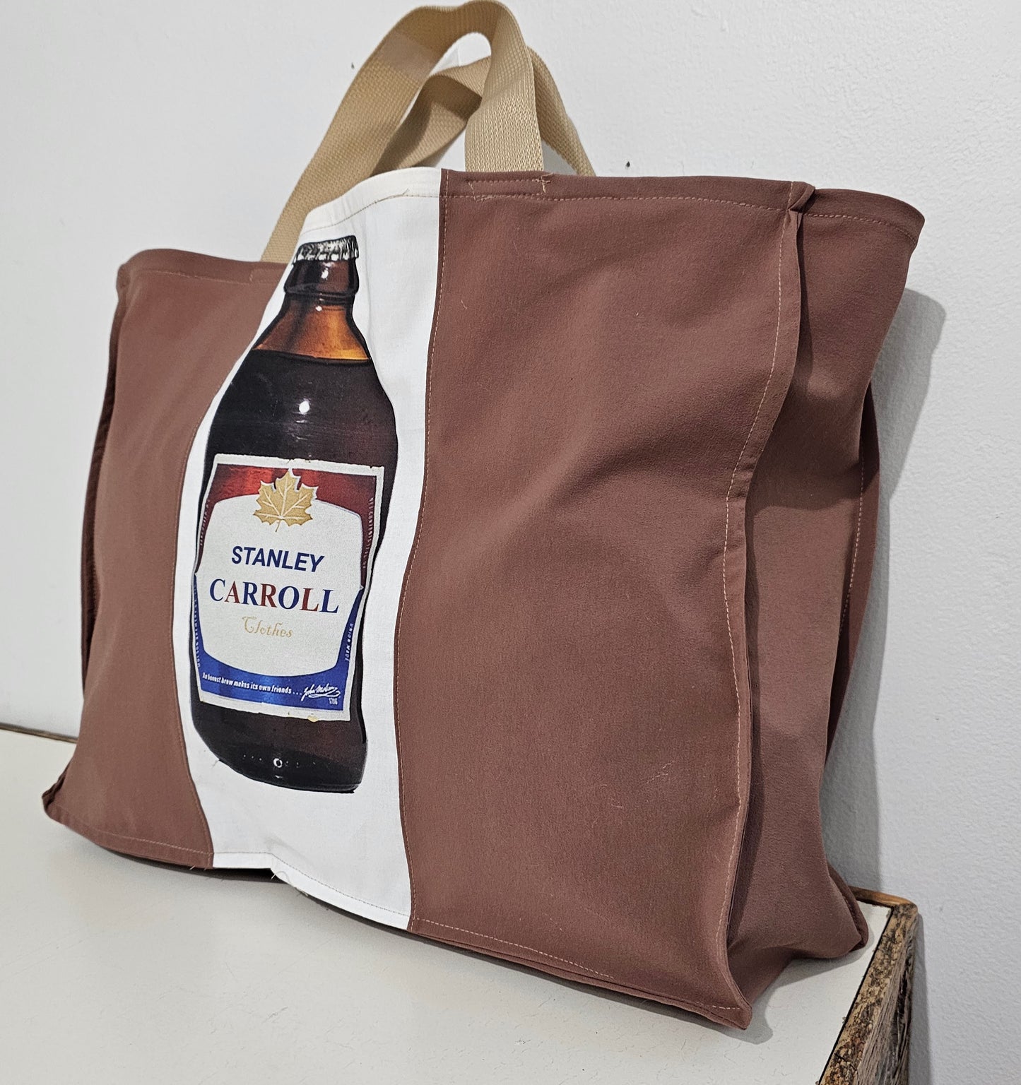 SC stubby beer bottle shopper